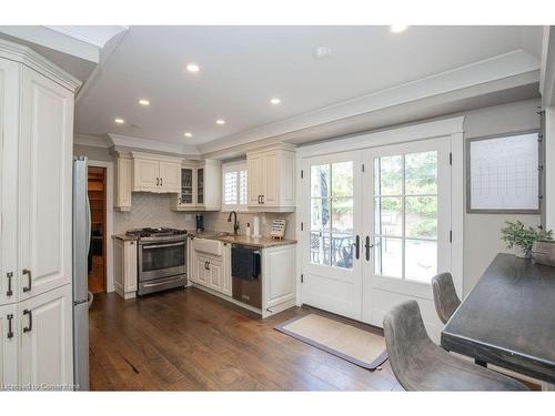 493 Wicklow Road, Burlington, ON - Indoor Photo Showing Kitchen