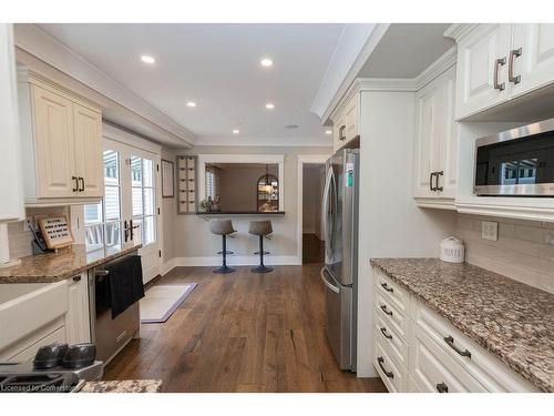 493 Wicklow Road, Burlington, ON - Indoor Photo Showing Kitchen