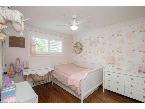 493 Wicklow Road, Burlington, ON - Indoor Photo Showing Bedroom