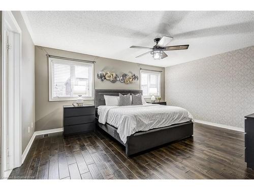 88 Mcknight Avenue, Waterdown, ON - Indoor Photo Showing Bedroom