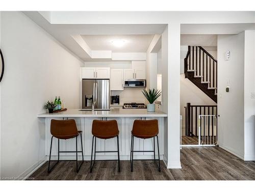 22 Aquarius Crescent, Hamilton, ON - Indoor Photo Showing Kitchen With Stainless Steel Kitchen