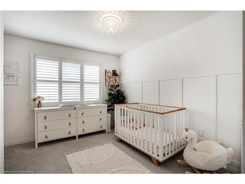 22 Aquarius Crescent, Hamilton, ON - Indoor Photo Showing Bedroom