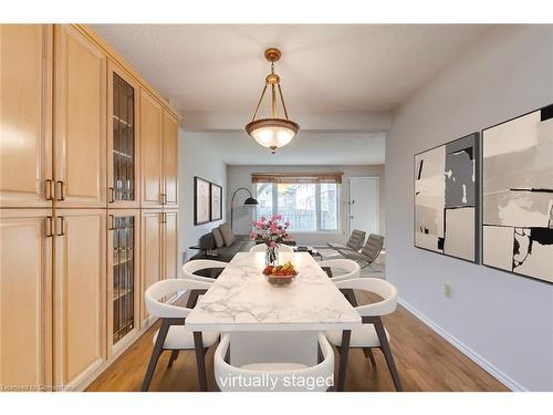 69-120 Quigley Road, Hamilton, ON - Indoor Photo Showing Dining Room