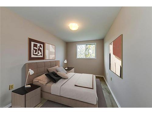 69-120 Quigley Road, Hamilton, ON - Indoor Photo Showing Bedroom