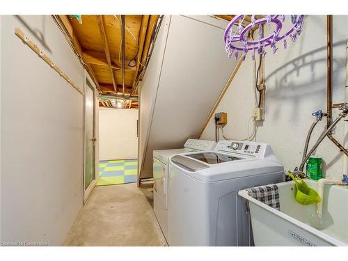 69-120 Quigley Road, Hamilton, ON - Indoor Photo Showing Laundry Room