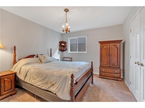 95 First Road W, Stoney Creek, ON - Indoor Photo Showing Bedroom