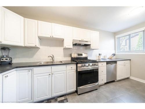 P3-444 Stone Church Road W, Hamilton, ON - Indoor Photo Showing Kitchen With Double Sink