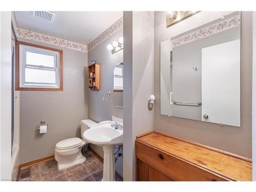 9 Westdale Avenue, Port Dover, ON - Indoor Photo Showing Bathroom