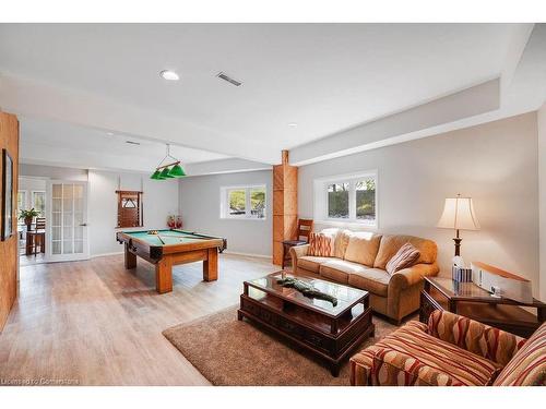 53 Harrison Road, Caledonia, ON - Indoor Photo Showing Living Room