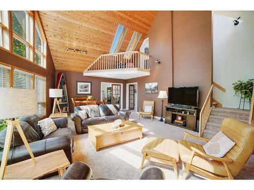 53 Harrison Road, Caledonia, ON - Indoor Photo Showing Living Room