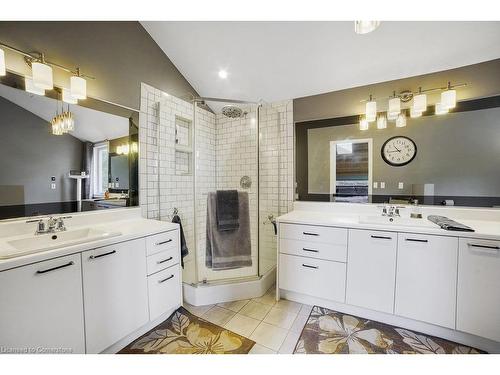 53 Harrison Road, Caledonia, ON - Indoor Photo Showing Bathroom