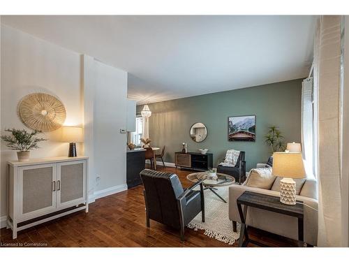 314 Hunter Street W, Hamilton, ON - Indoor Photo Showing Living Room