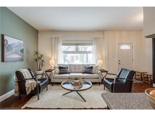 314 Hunter Street W, Hamilton, ON - Indoor Photo Showing Living Room