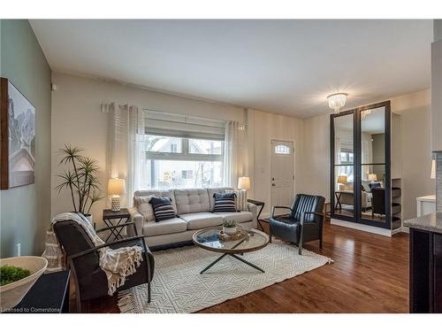 314 Hunter Street W, Hamilton, ON - Indoor Photo Showing Living Room