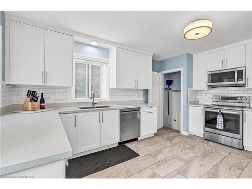 53 Paling Court, Hamilton, ON - Indoor Photo Showing Kitchen With Stainless Steel Kitchen With Double Sink