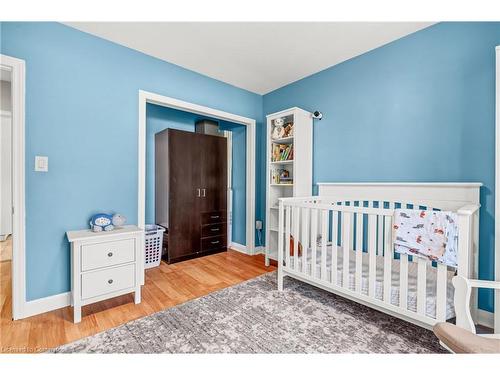 53 Paling Court, Hamilton, ON - Indoor Photo Showing Bedroom