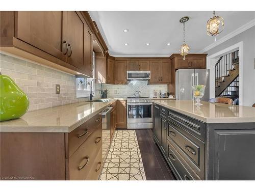 42 Ross Street, Caledonia, ON - Indoor Photo Showing Kitchen