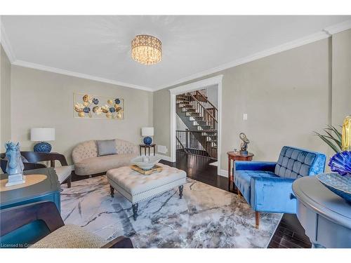 42 Ross Street, Caledonia, ON - Indoor Photo Showing Living Room