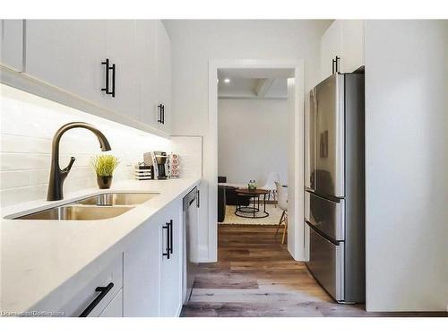 5 Florence Street, Hamilton, ON - Indoor Photo Showing Kitchen With Double Sink With Upgraded Kitchen