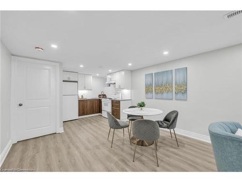 Lower-541 East 16Th Street, Hamilton, ON - Indoor Photo Showing Dining Room