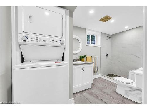 Lower-541 East 16Th Street, Hamilton, ON - Indoor Photo Showing Laundry Room