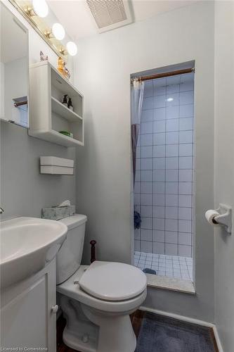 81 Dunsmure Road, Hamilton, ON - Indoor Photo Showing Bathroom