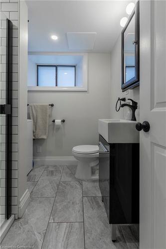 81 Dunsmure Road, Hamilton, ON - Indoor Photo Showing Bathroom