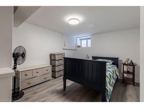 81 Dunsmure Road, Hamilton, ON - Indoor Photo Showing Bedroom