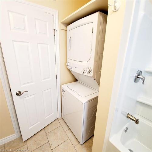 U#2-91 Centennial Parkway S, Stoney Creek, ON - Indoor Photo Showing Laundry Room