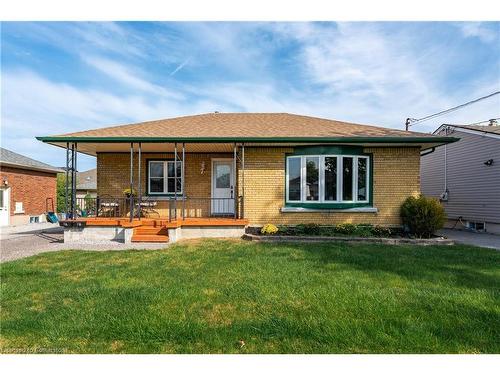 7 Battersea Avenue, St. Catharines, ON - Outdoor With Deck Patio Veranda