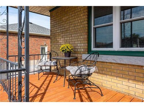 7 Battersea Avenue, St. Catharines, ON - Outdoor With Deck Patio Veranda With Exterior