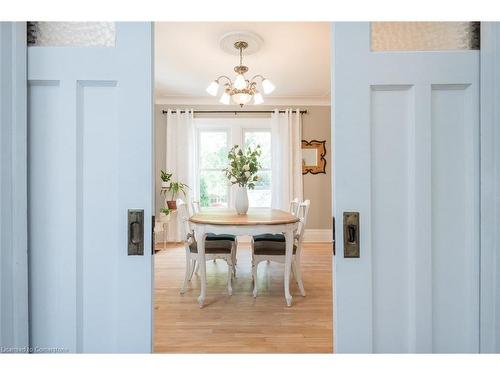 78 Gage Avenue S, Hamilton, ON - Indoor Photo Showing Dining Room