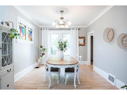 78 Gage Avenue S, Hamilton, ON - Indoor Photo Showing Dining Room