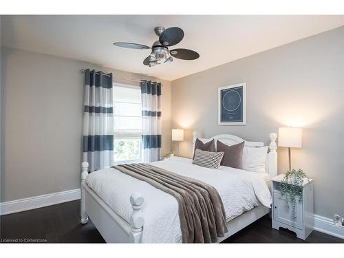 78 Gage Avenue S, Hamilton, ON - Indoor Photo Showing Bedroom