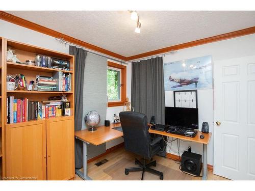 341 Clarendon Drive, Ancaster, ON - Indoor Photo Showing Office