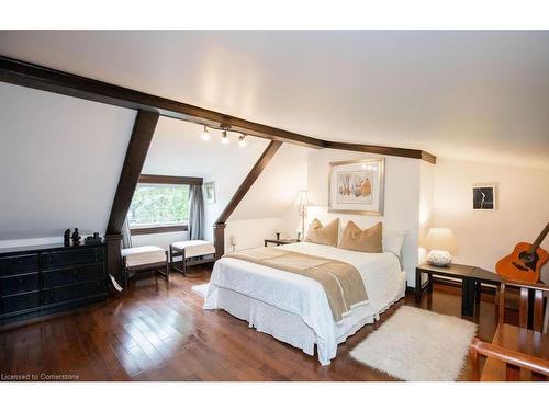 341 Clarendon Drive, Ancaster, ON - Indoor Photo Showing Bedroom