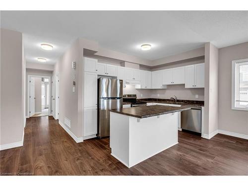 30-249 Zenith Private Private, Ottawa, ON - Indoor Photo Showing Kitchen With Double Sink With Upgraded Kitchen