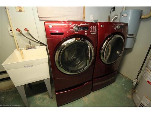 2-33 East 33Rd Street, Hamilton, ON - Indoor Photo Showing Laundry Room