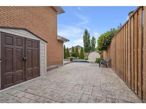 7689 Mount Carmel Boulevard, Niagara Falls, ON - Outdoor With Exterior