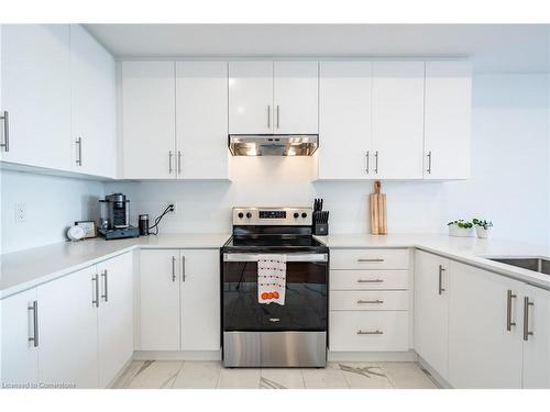 4 Springdale Avenue, Caledon, ON - Indoor Photo Showing Kitchen With Upgraded Kitchen