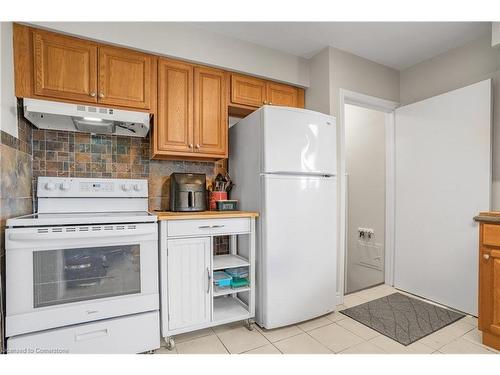 174 Mud Street W, Grassie, ON - Indoor Photo Showing Kitchen