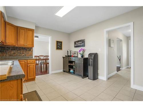 174 Mud Street W, Grassie, ON - Indoor Photo Showing Kitchen