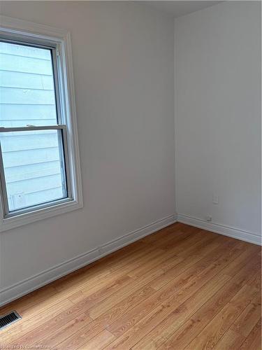 Main Floor-81 Beach Road, Hamilton, ON - Indoor Photo Showing Other Room