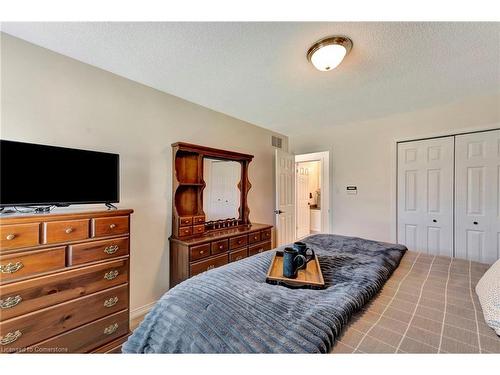 189 Olivetree Road, Brantford, ON - Indoor Photo Showing Bedroom