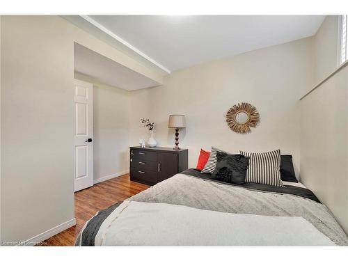 189 Olivetree Road, Brantford, ON - Indoor Photo Showing Bedroom