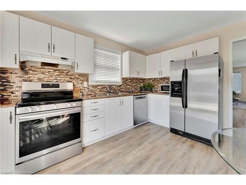 189 Olivetree Road, Brantford, ON - Indoor Photo Showing Kitchen With Upgraded Kitchen