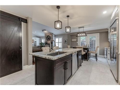 2391 Norland Drive, Burlington, ON - Indoor Photo Showing Kitchen