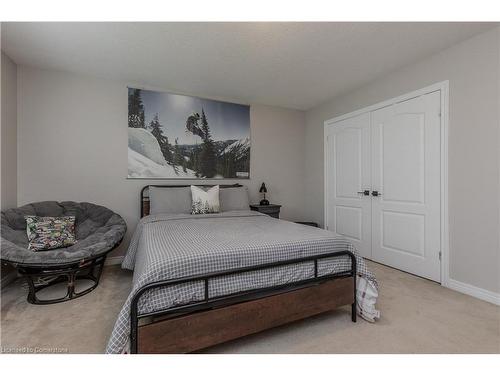 2391 Norland Drive, Burlington, ON - Indoor Photo Showing Bedroom