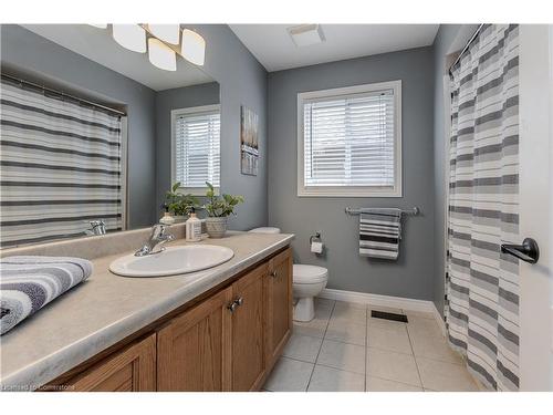 2391 Norland Drive, Burlington, ON - Indoor Photo Showing Bathroom