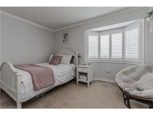 2391 Norland Drive, Burlington, ON - Indoor Photo Showing Bedroom